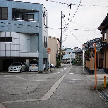 Kimachi-Tei（きまち亭） Villa Toyama Station Exterior foto